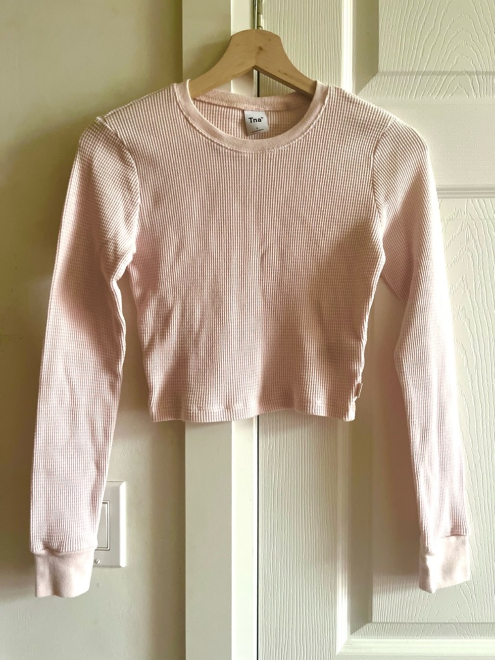 TNA Women’s Ribbed Long-Sleeve Pink Stretchy Rib-Knit Crop Top Size S